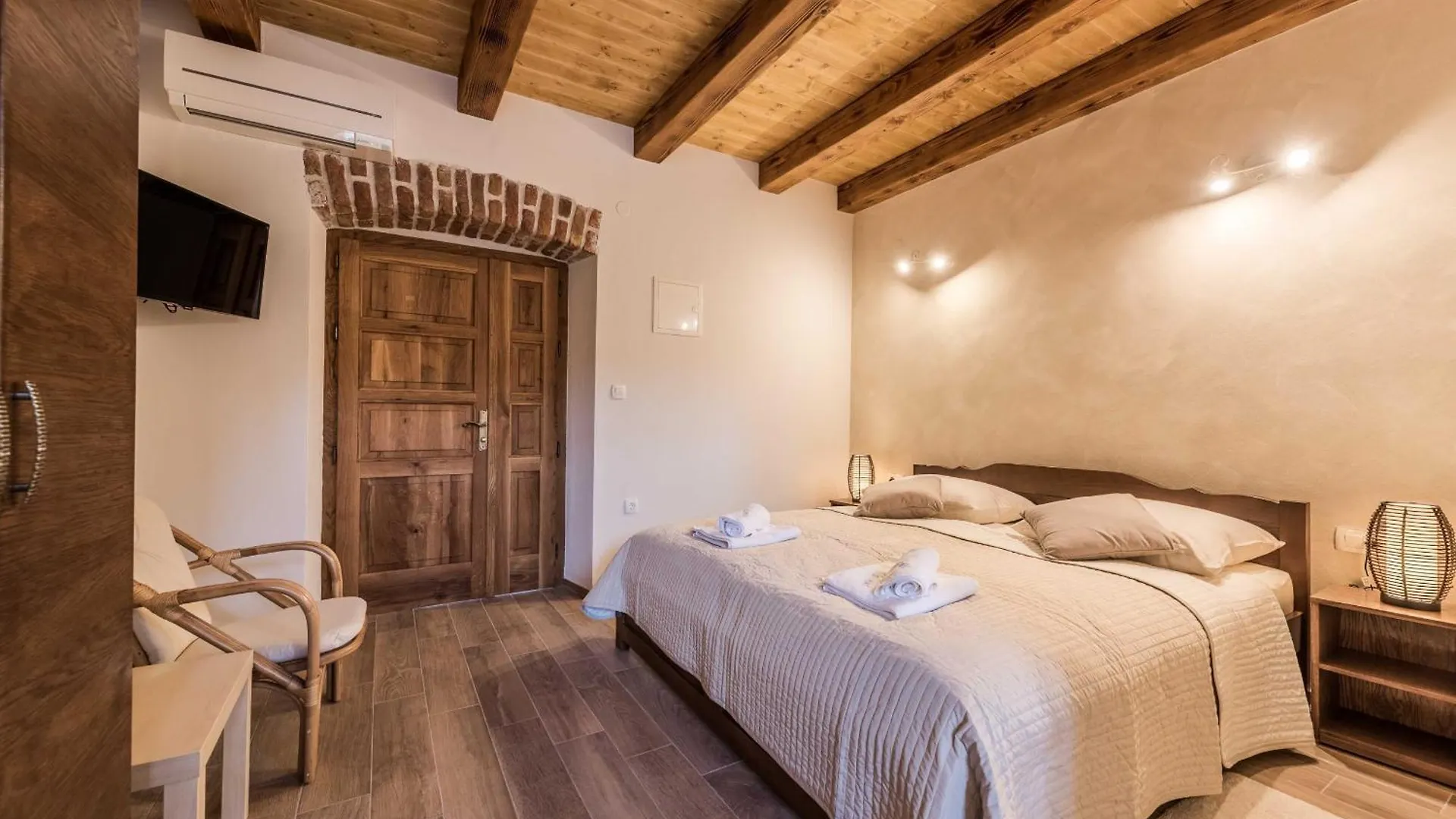 My Dalmatia - Authentic Villa Dumina With Private Heated Pool Sukosan 0*,  Croatia