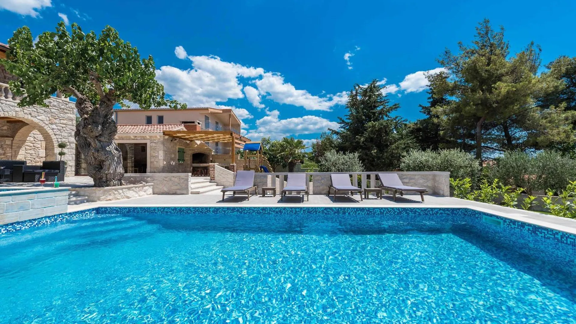 My Dalmatia - Authentic Villa Dumina With Private Heated Pool Sukosan